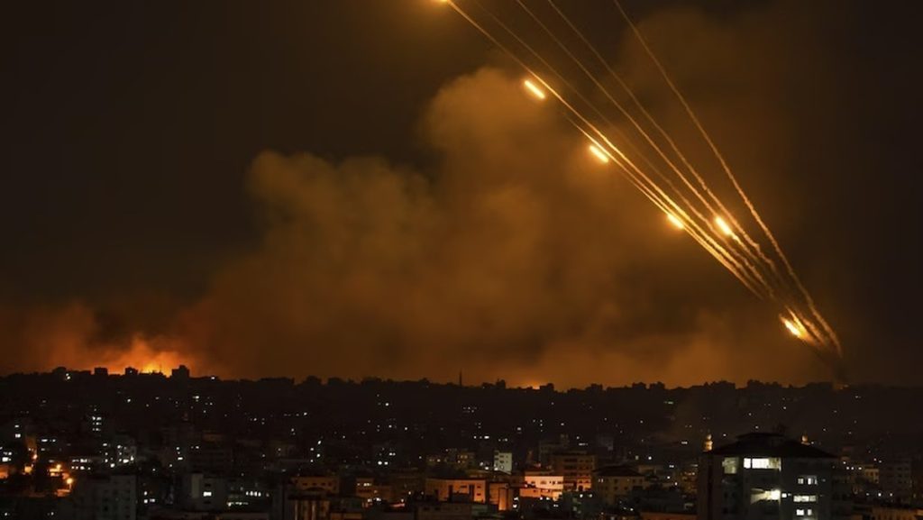 US Intelligence Says Iran Planning Huge Missile Attack on Israel - The