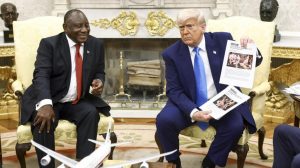 Trump ambushes S African leader with claim of Afrikaners being 'persecuted'.