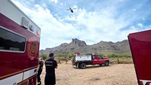 US man travels miles for help after 400-ft fall in deadly accident.