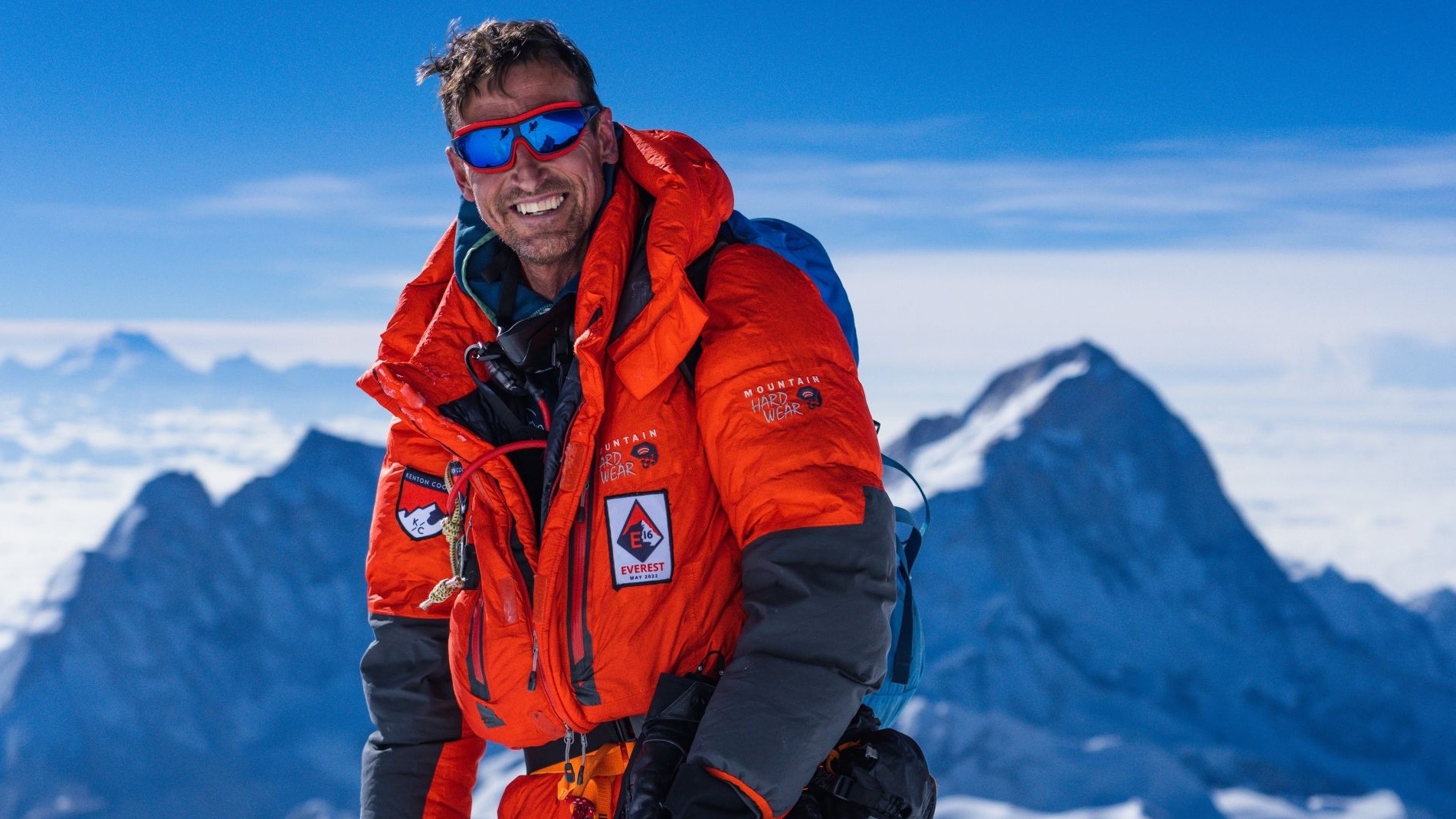 British mountaineer sets record 19th Everest summit.