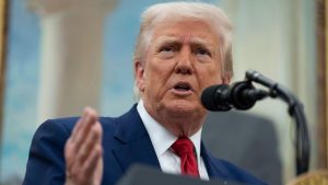 Migrant arrested over letter threatening to assassinate Trump.