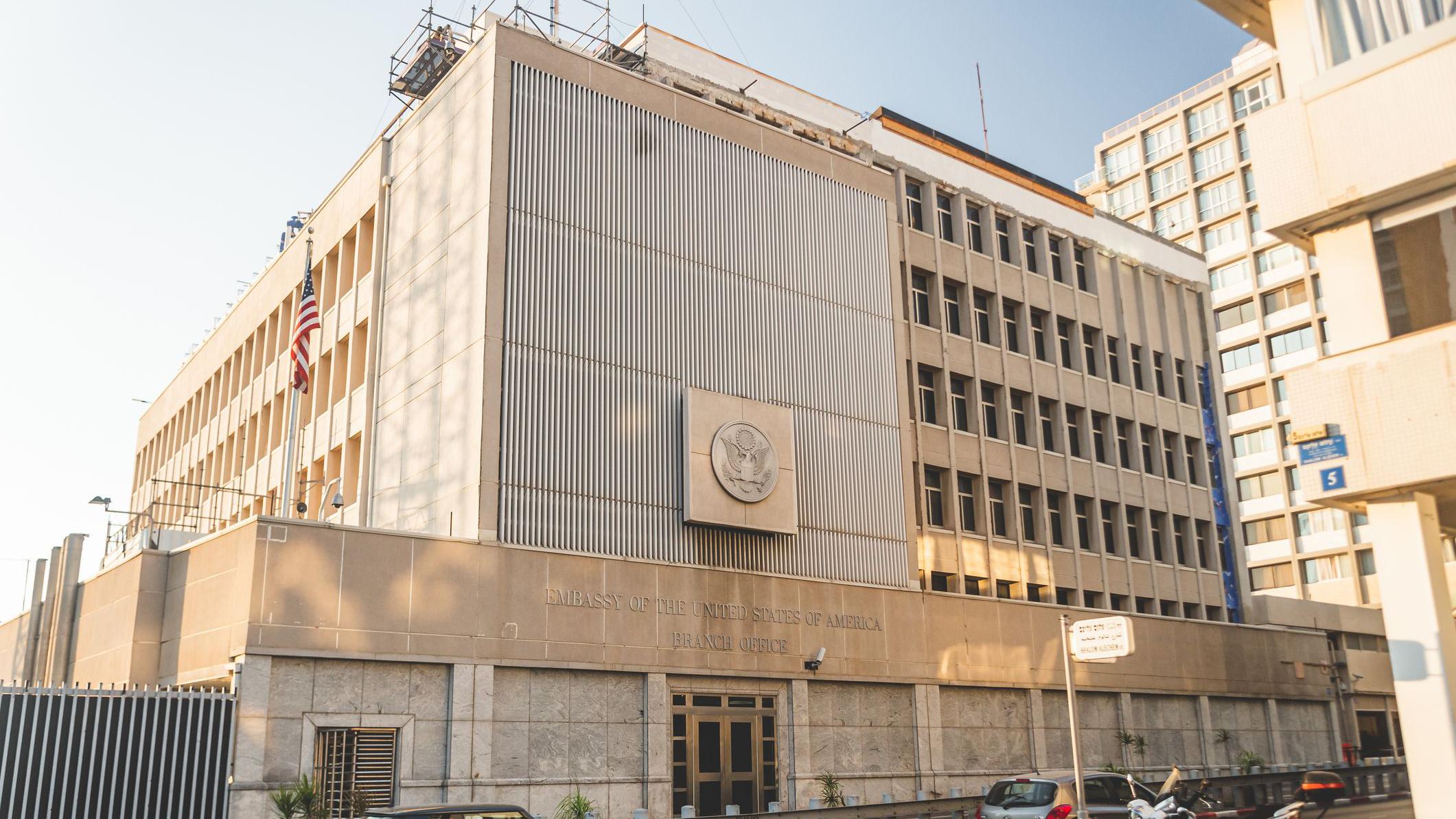 US arrests man for allegedly trying to firebomb embassy in Israel.