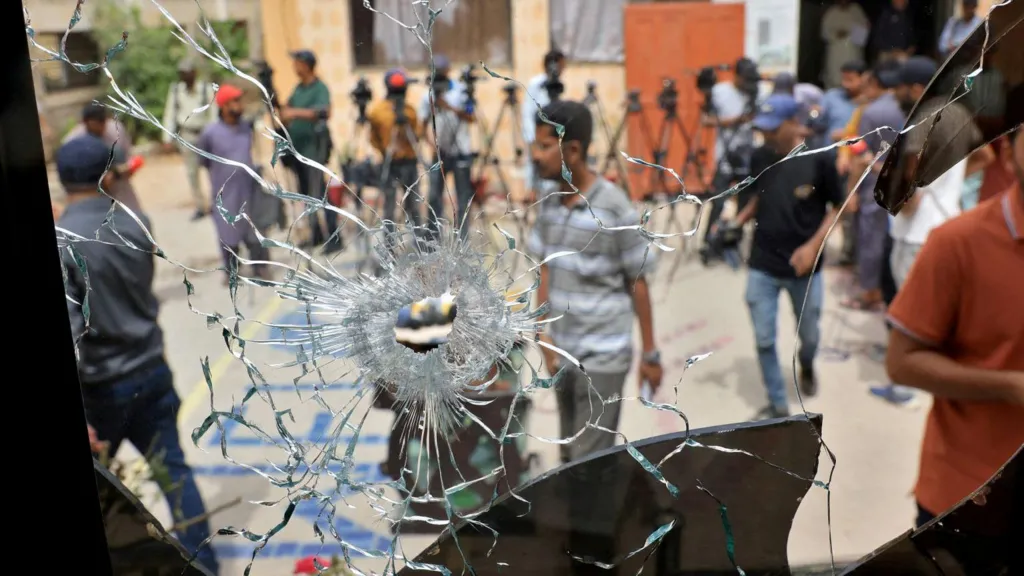 More than 200 inmates escape Pakistan jail after earthquake.
