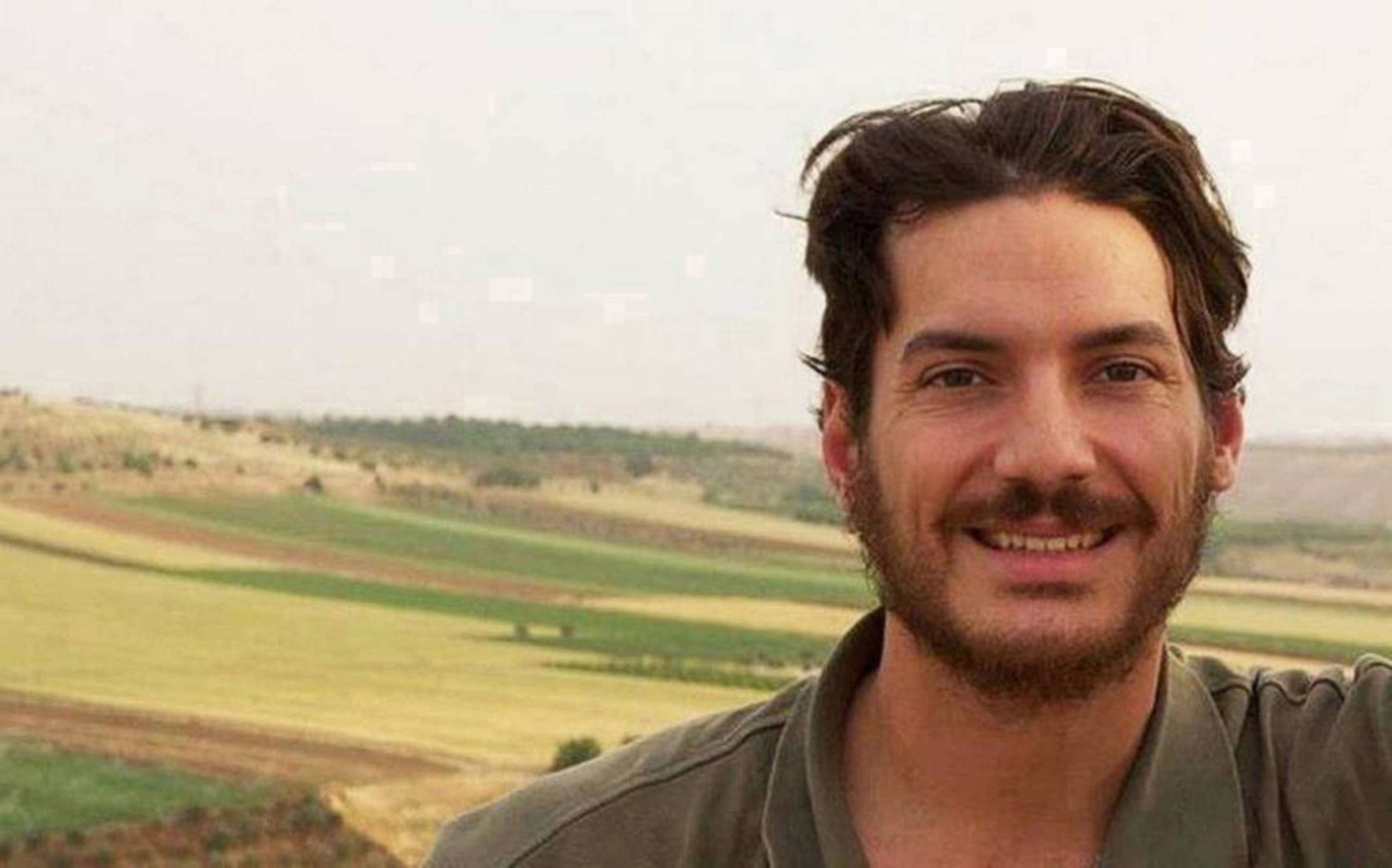 Ex-Syrian commander claims missing US journalist Austin Tice was executed.