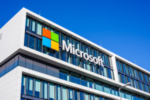 Microsoft says AI system better than doctors at diagnosing complex health conditions.