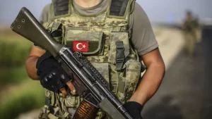 Methane gas kills 12 Turkish soldiers in Iraq operation.