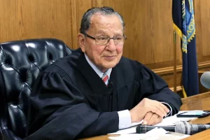 'Nicest judge in the world' Frank Caprio dies aged 88.