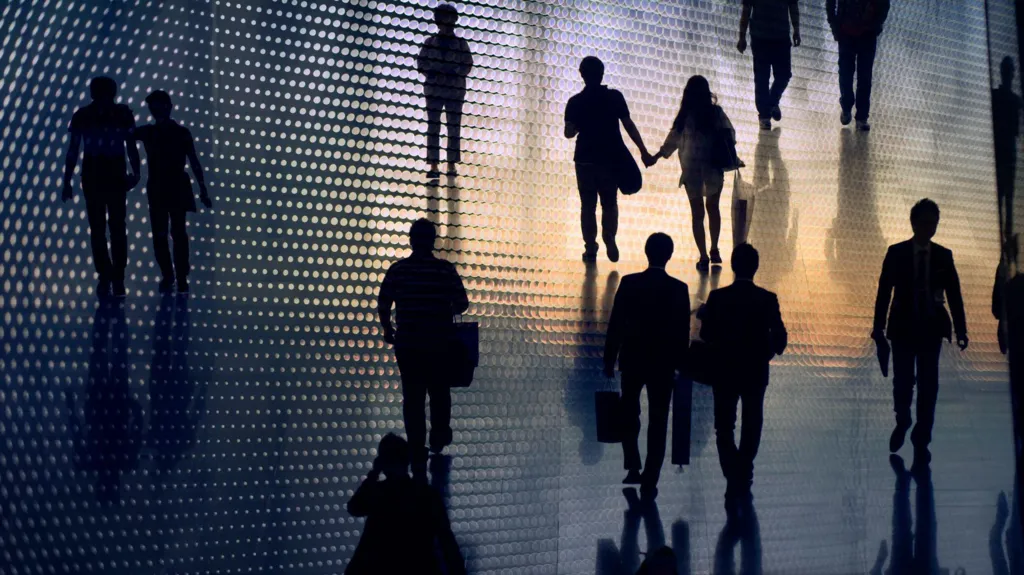 US created 911,000 fewer jobs than thought in year to March.