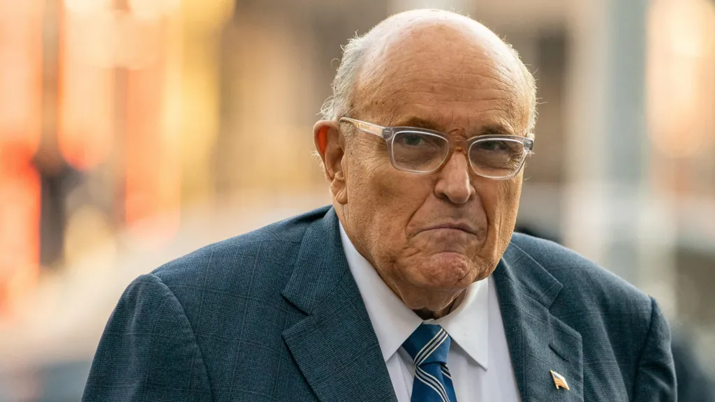 Former NYC Mayor Rudy Giuliani injured in car accident.