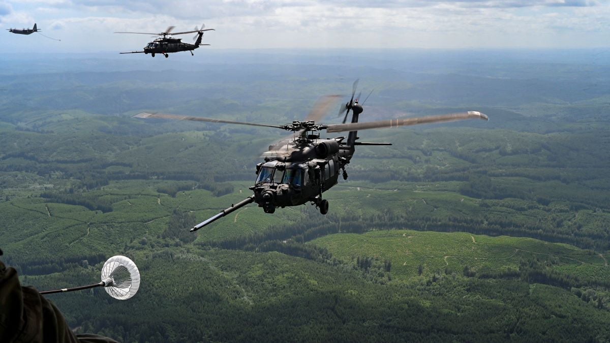 4 Army soldiers believed dead in Black Hawk helicopter crash near base in Washington state.