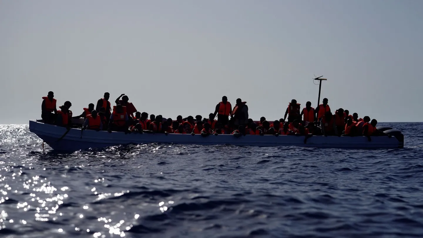 40 African migrants die in shipwreck off Tunisia.