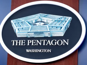 US news outlets push back against Pentagon's reporting restrictions.