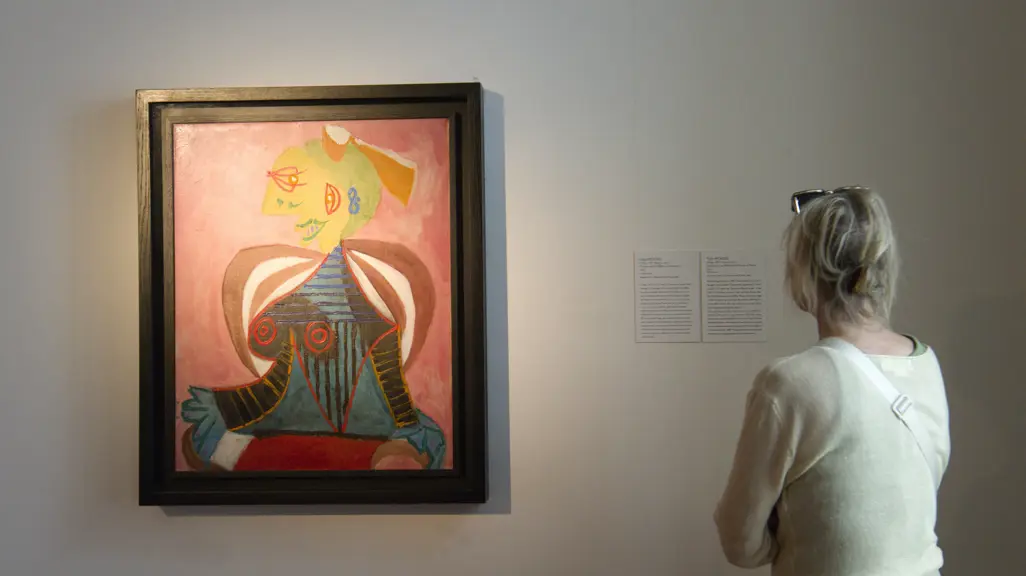 Picasso painting vanishes en route to Spanish exhibit.