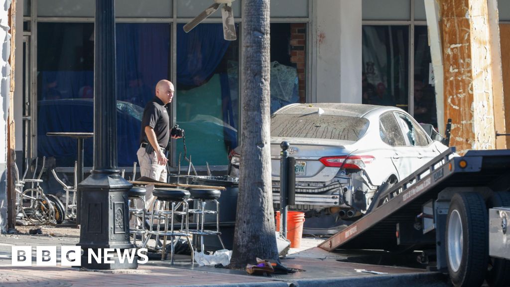 4 dead, 13 injured after street racer slams into crowd at Tampa bar.