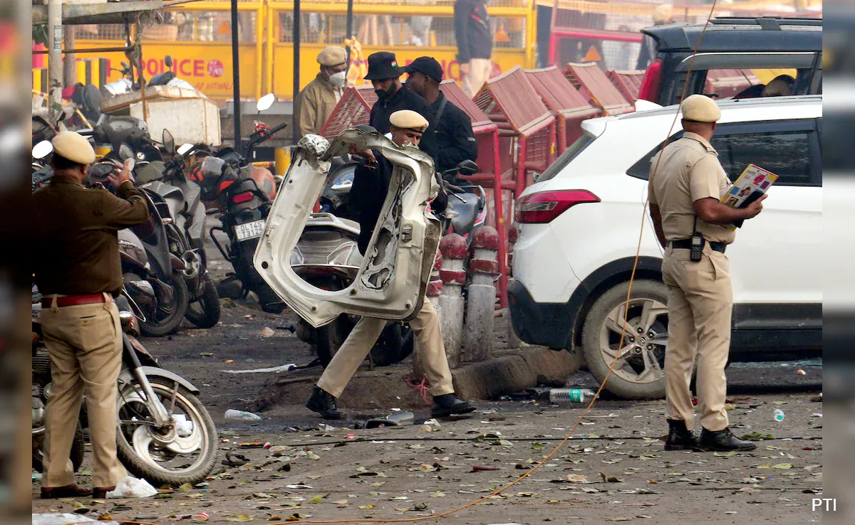 Delhi residents recount horror of huge car explosion.