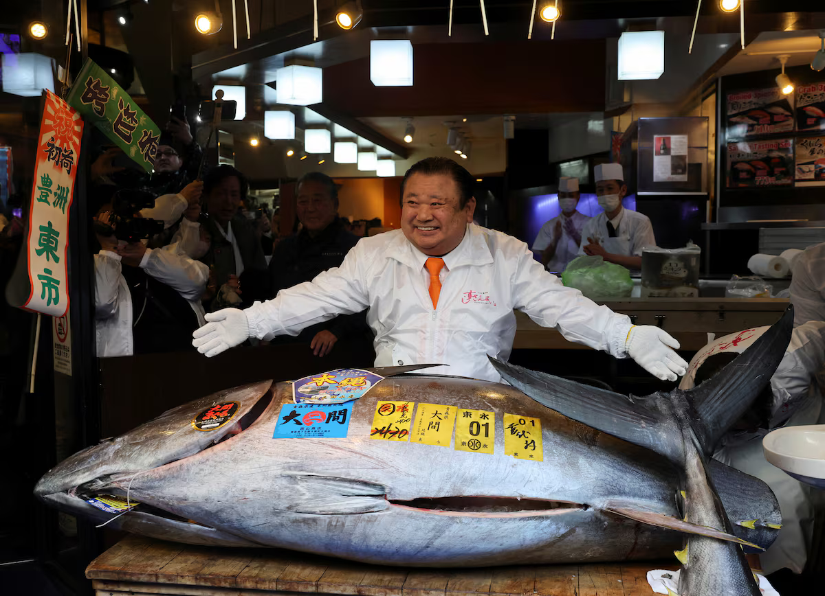Bluefin tuna fetches record $3.2m at Tokyo auction.