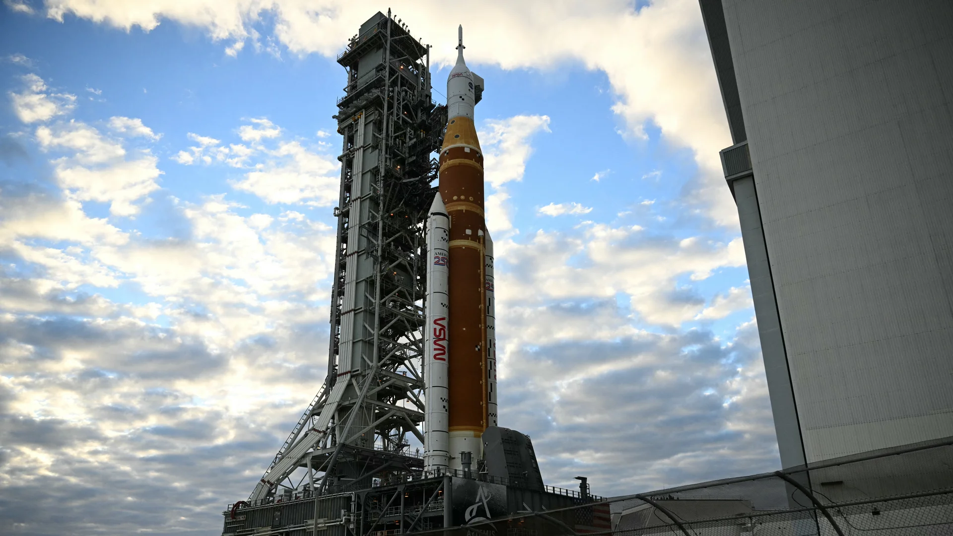 Nasa's mega Moon rocket arrives at launch pad for Artemis II mission.