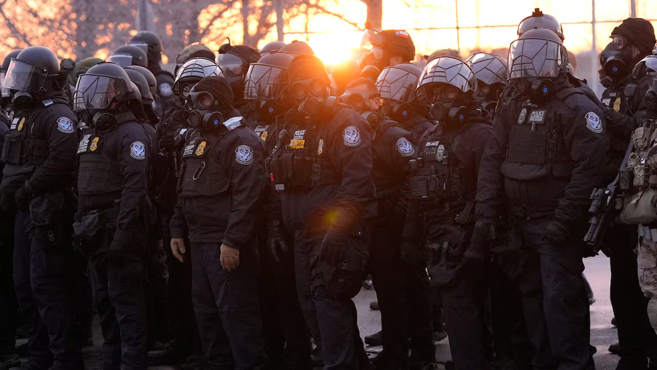 Around 1,500 US soldiers on standby for deployment to Minneapolis, officials say.