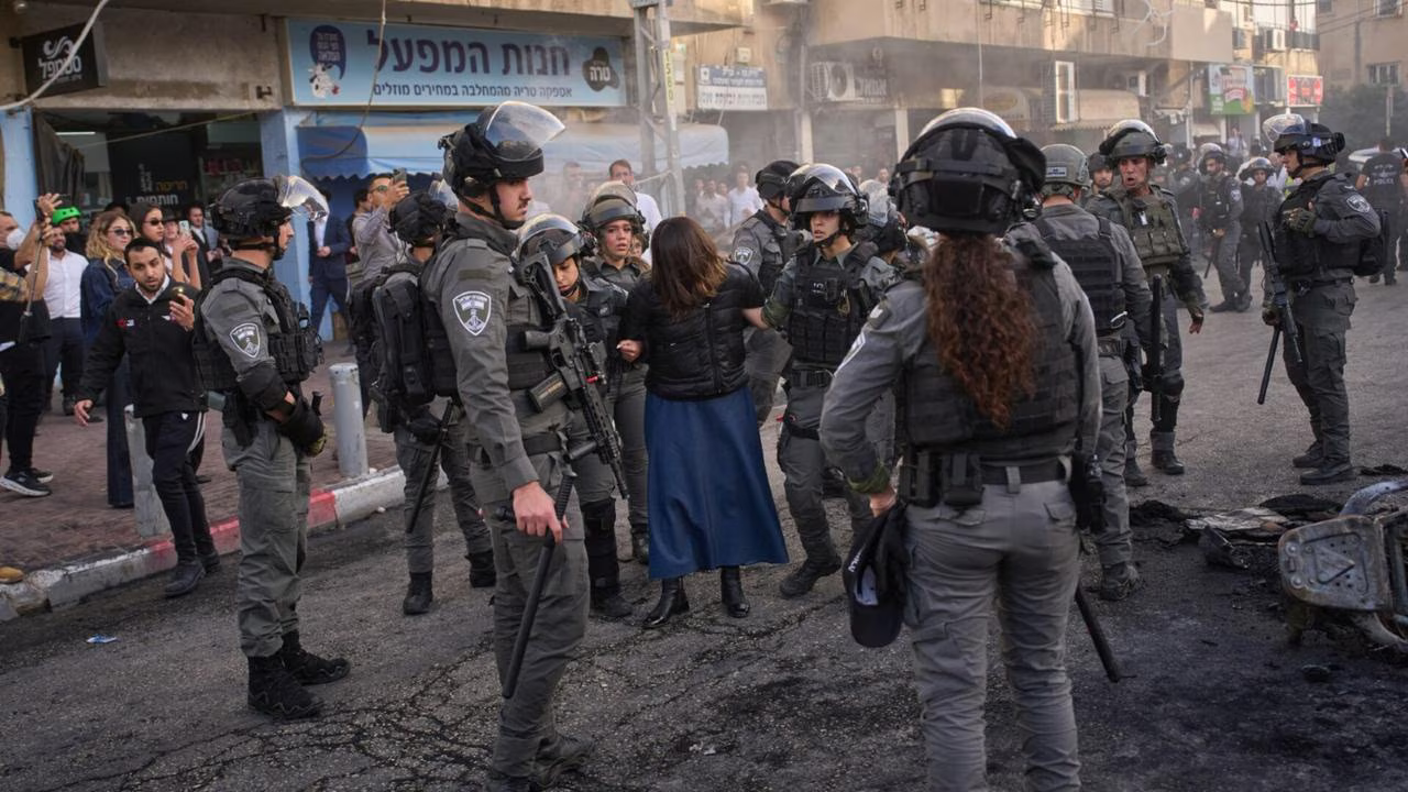 Female Israeli soldiers rescued after being chased by ultra-Orthodox men.