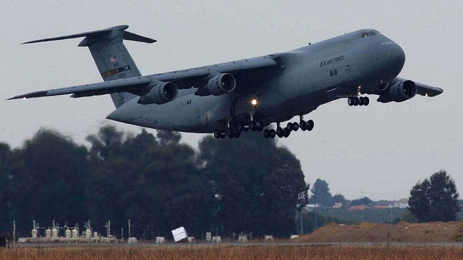 Spain closes airspace to US aircraft involved in Iran war.