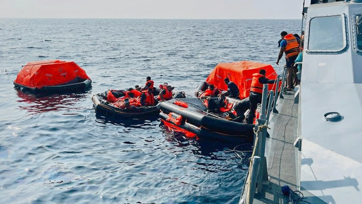 Sri Lanka repatriates 238 crew members of two Iranian warships.