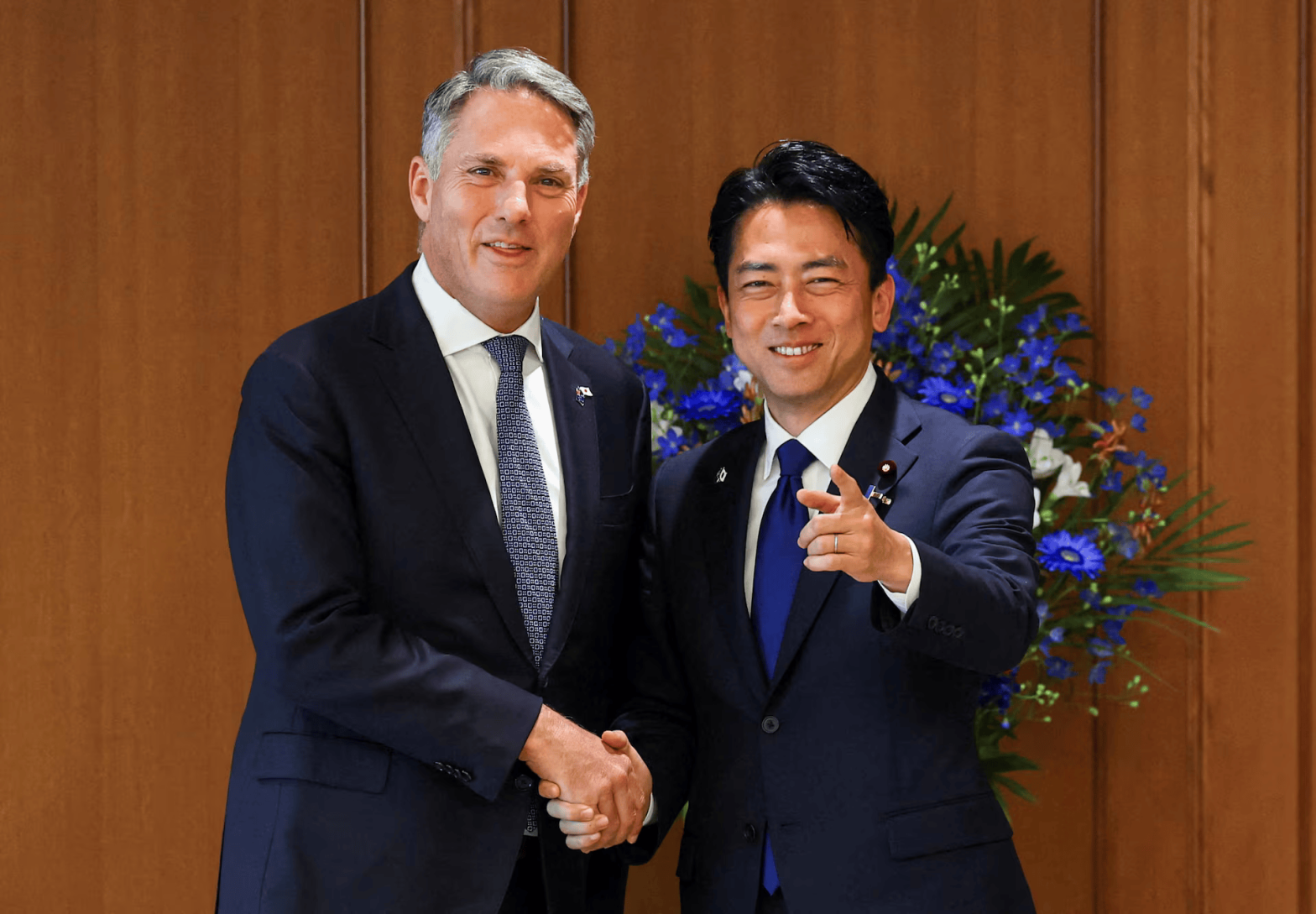Australia, Japan Sign Contracts To Launch $7bn Warship Deal - The ...