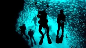 Five Italians die during cave dive in Maldives.