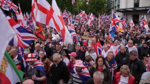 Tens of thousands descend on London for rival protests.