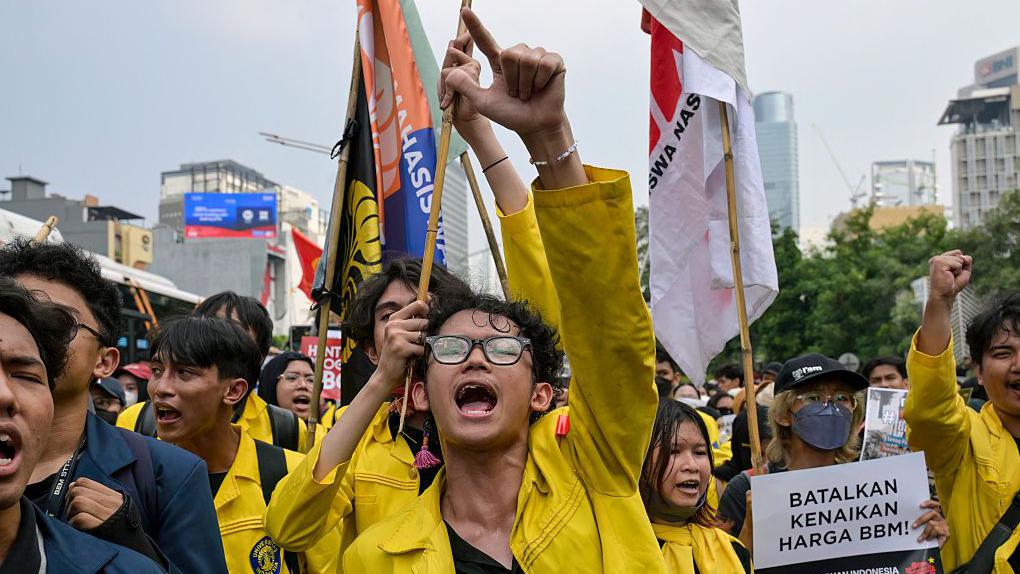 The protesters say wasteful government spending could leave the country "bankrupt".