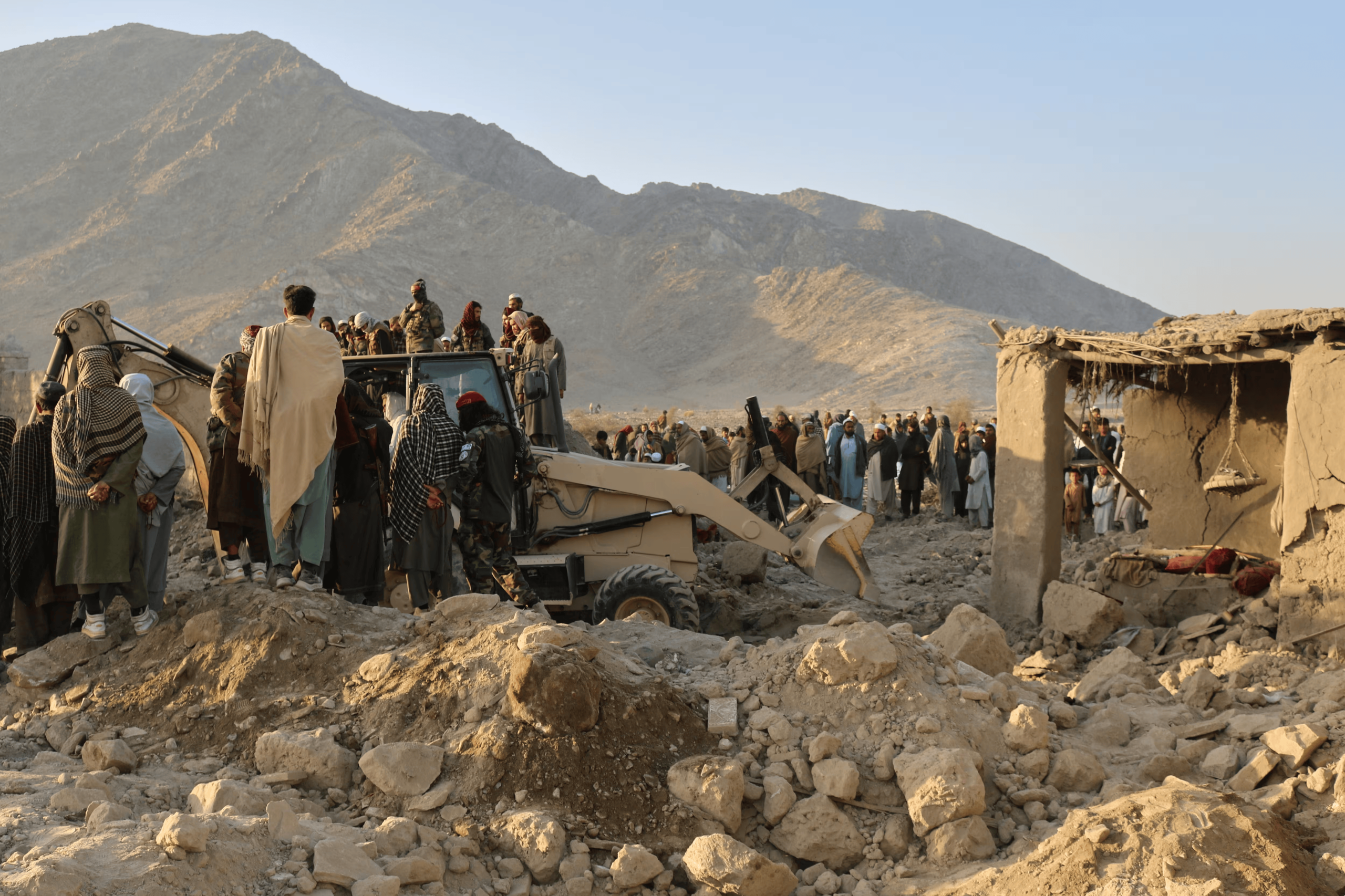 Pakistan launches deadly strikes along Afghan border.