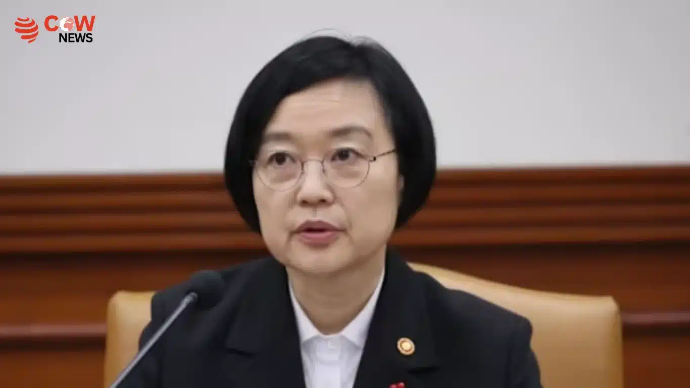 South Korea names first woman PM in 20 years.