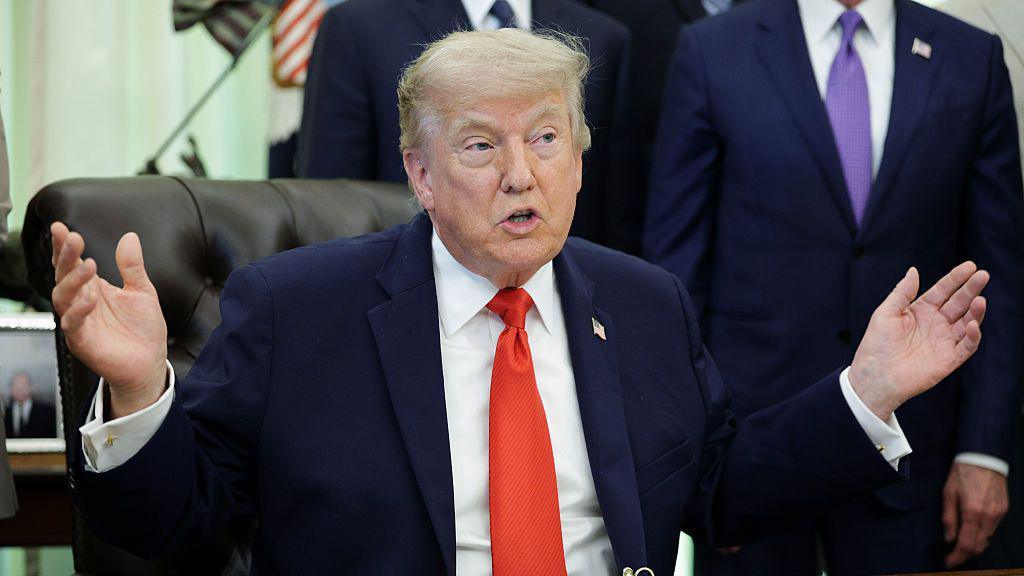 US and Iran announce framework deal for peace and to reopen Strait of Hormuz.