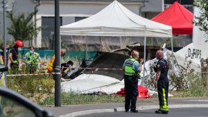 A pilot and ten skydivers died after a light aircraft crashed in Tomblaine, eastern France, on Sunday.