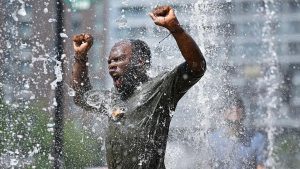 Dangerous heatwave scorches US ahead of Fourth of July holiday.