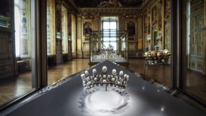 Jewellery worth millions stolen in French museum burglary.