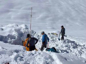 Four bodies found after avalanche hits Himalayan climbing group.