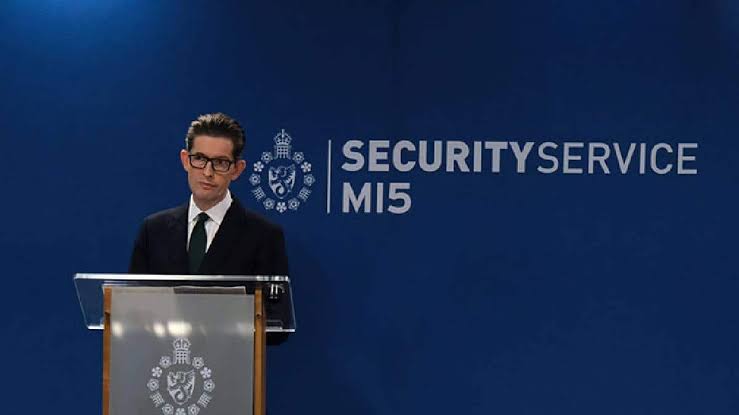 China funding UK research and sending it to Beijing's spies, MI5 warns.